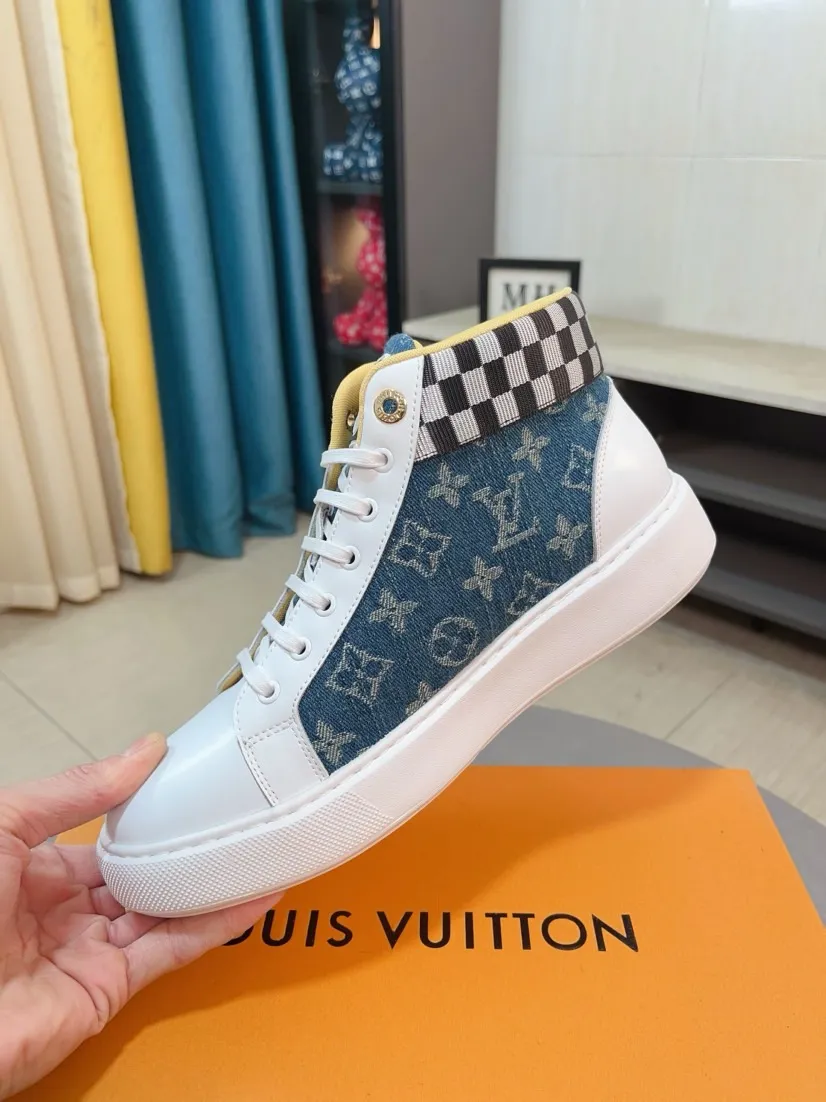 Men's shoes 💰440🌹🌹【LOUIS VUITTON】Same style on Louis Vuitton* official website🚹Men's high-top casual shoes❤️Same style as popular celebrities and big names ~ Best-selling at home and abroad Lv focuses on the checkerboard series...Imported first-layer cowhide with special fabrics➕Full sheep leather lining➕Brand-specific hollow outsole💎Produced by OEM The highest version🔍🔍Number of codes: 38-44,